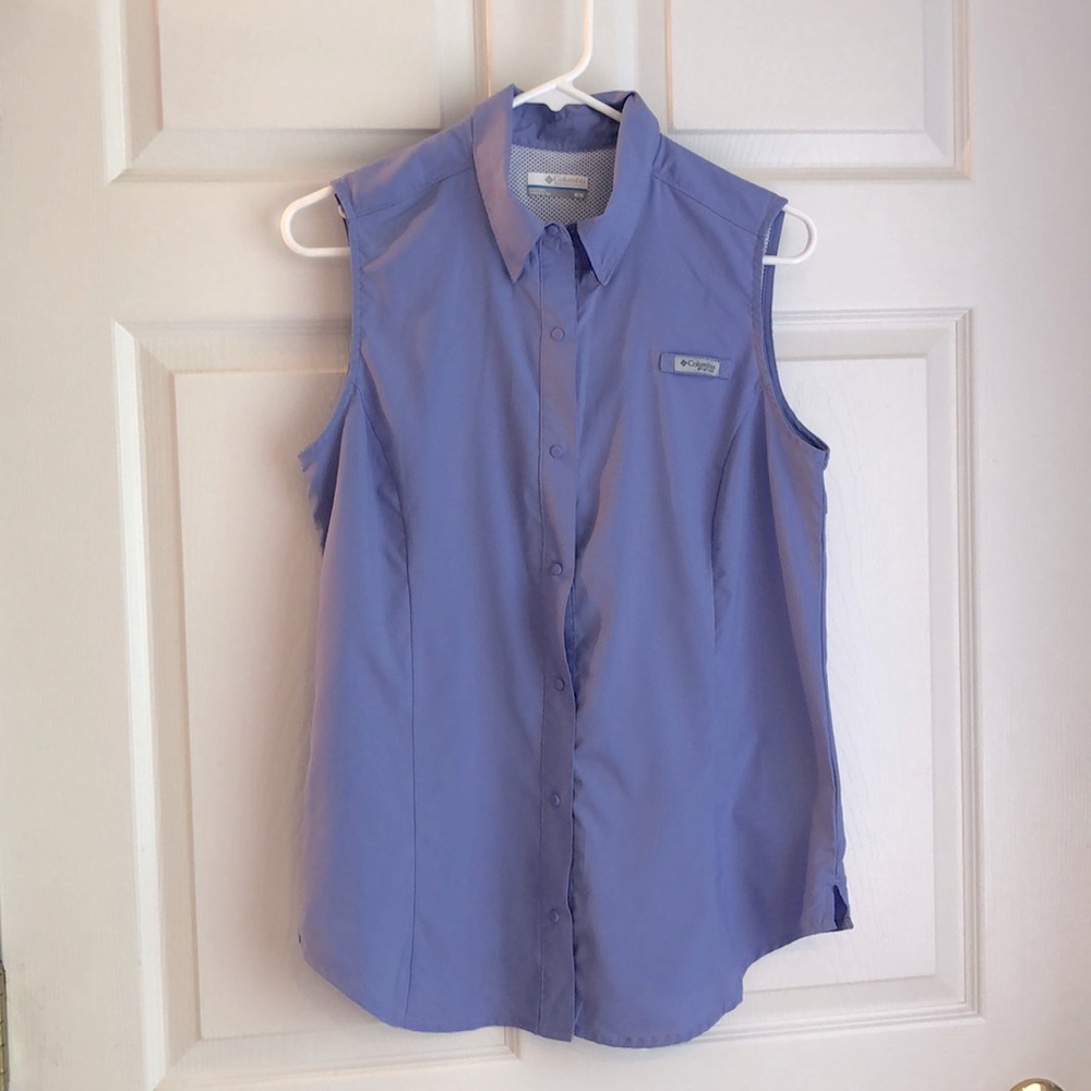 Columbia- Women’s periwinkle sleeveless snap closure blouse. Quick Dry. M/M